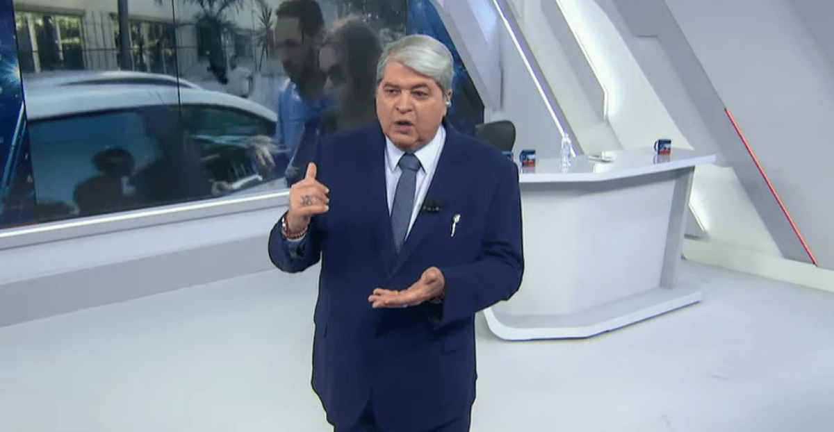 Datena critica ao vivo produção do Brasil Urgente (Foto: Reprodução)