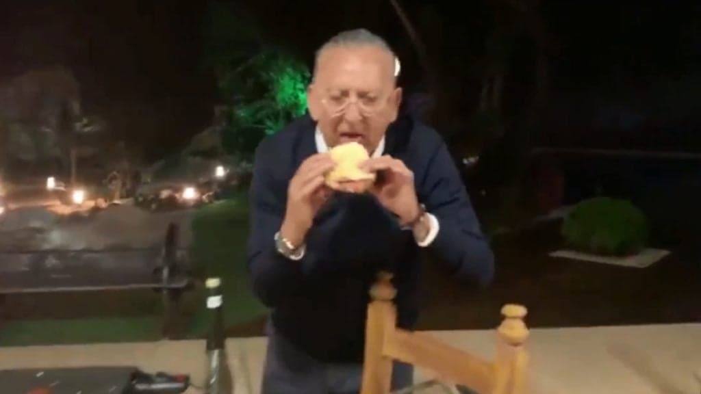 Galvão Bueno, após usar presunto de R$ 7 mil, ostenta seu vinho com mortadela e faz sucesso: "Perfeito"