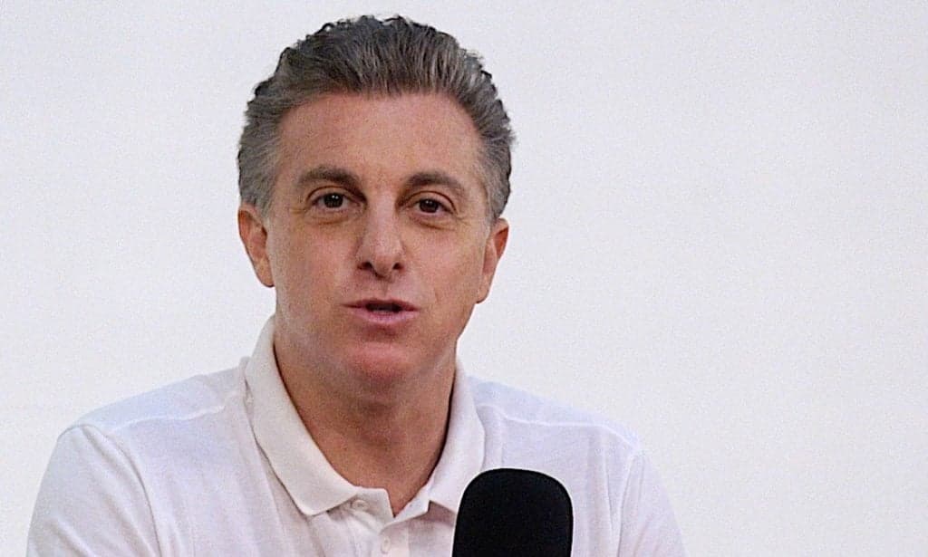 Luciano Huck é massacrado após vídeo viralizar e sofre duro golpe com denúncia pública: "Vigarista''
