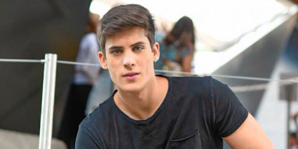Ex padrasto de Neymar, Tiago Ramos, após ameaçar se jogar de janela de prédio, tem estado revelado: "Muito sangue"