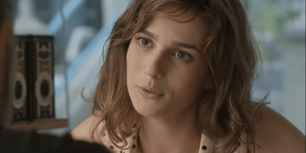 Totalmente Demais: Sofia comete atentado e tenta matar Eliza afogada na piscina