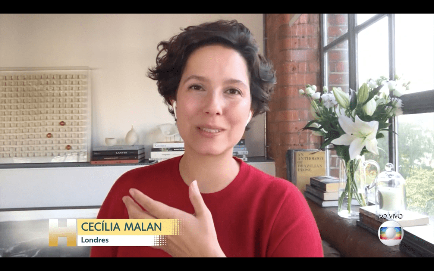 Cecília Malan conta os detalhes sobre a notícia no Jornal Hoje (Foto: Reprodução Globoplay)