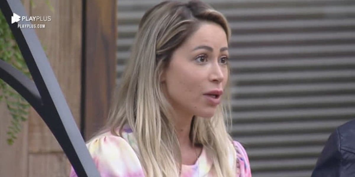 Carol Narizinho acabou deixando partes íntimas escapar em A Fazenda 12 e fez relato para colegas de confinamento (Foto: Reprodução) Carol Narizinho acabou deixando partes íntimas escapar em A Fazenda 12 e fez relato para colegas de confinamento (Foto: Reprodução)