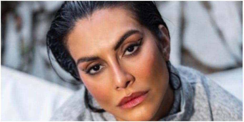 Cleo expõe rosto deformado após volta de doença, mostra situação em vídeo e entrega drama: "Comia meus dentes"
