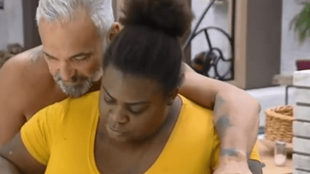 A Fazenda 12: Sexo a três? Jojo e Mateus escandalizam ao fazerem relato e até terceira pessoa é envolvida