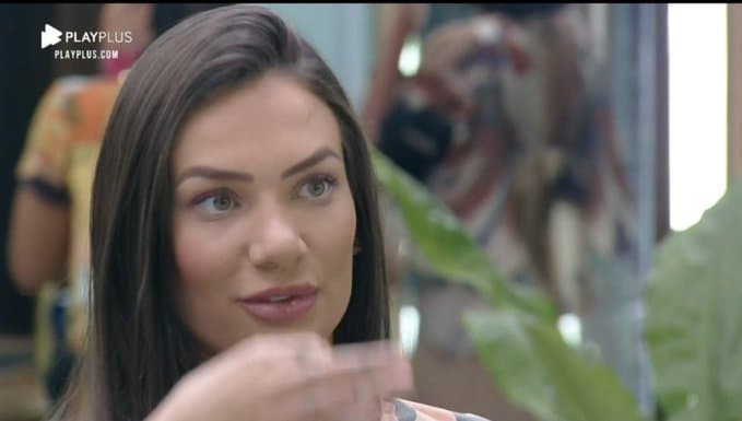 A Fazenda 12: Stéfani revela que no De Férias Com o Ex é tudo manipulado