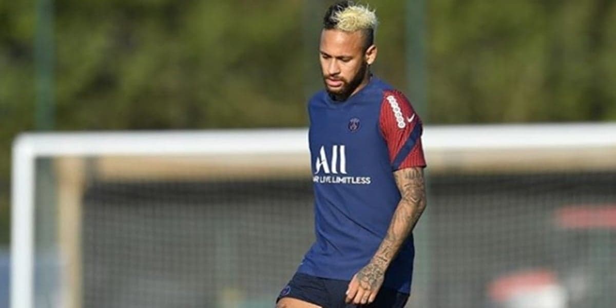 Neymar engatou romance com cantora carioca, Gabily (Foto: Reprodução)