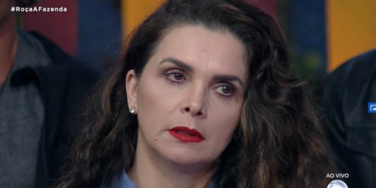 Luiza Ambiel revela medo de Juliano pós surto em A Fazenda 12 (Foto: Reprodução) Luiza Ambiel revela medo de Juliano pós surto em A Fazenda 12 (Foto: Reprodução)