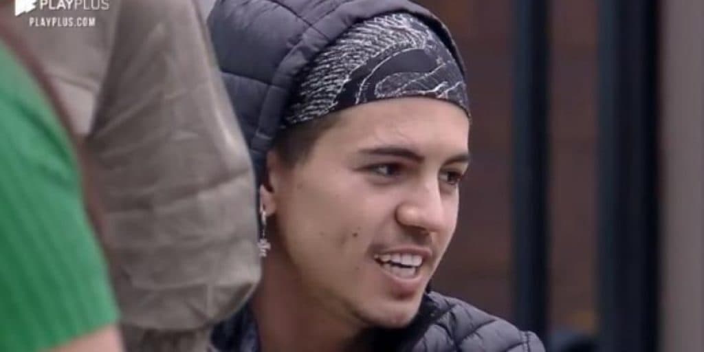 A Fazenda 12: Rapaz traz caso com Biel à tona, revela ameaças de morte e escancara verdade: "seu merda"