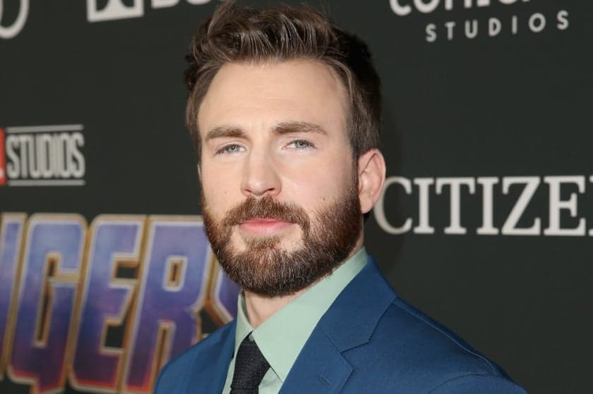Chris Evans, o Capitão América, vaza nude por acidente e deixa público em choque: "P*** enorme"