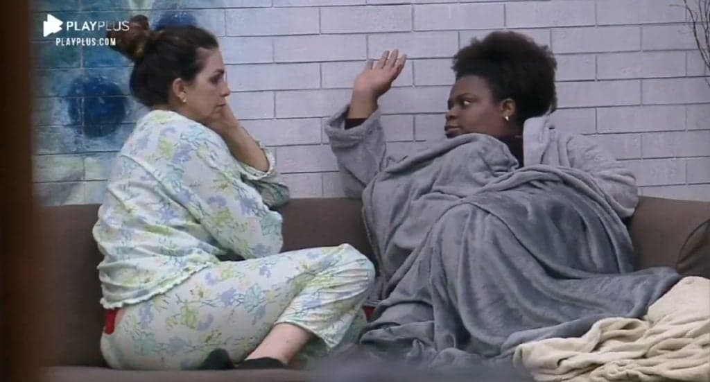 A Fazenda 12: Jojo Todynho encurrala Luiza Ambiel e dá dura na mulher após formação da roça: “Você tem que parar''