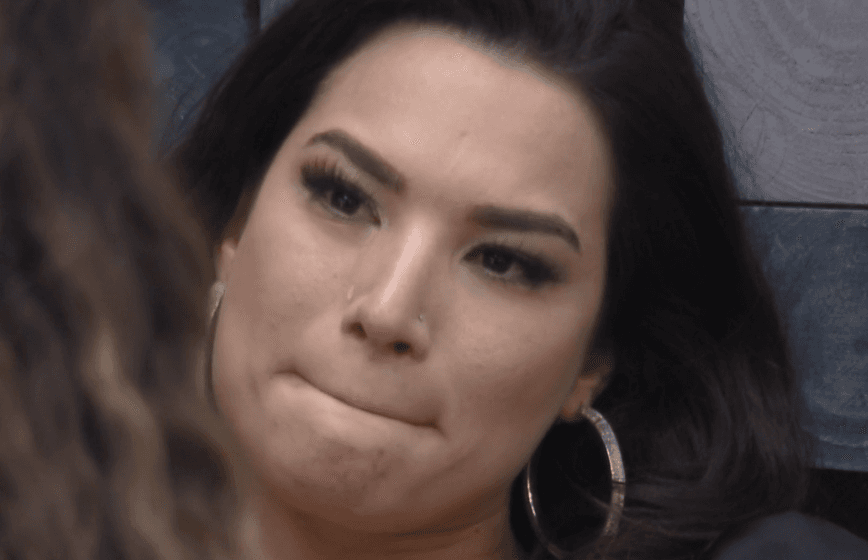 A Fazenda 12: Raissa Barbosa se revolta após ir para a roça: “Vou fazer m****!”