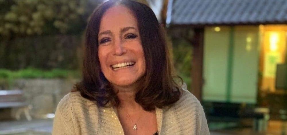 Aos 78 anos e com lista de namorados novinhos, Susana Vieira expõe gostar muito de sexo: "Transar muito"