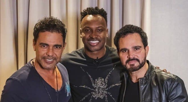 Thiaguinho se reúne com Zezé e Luciano, após boato de fim da dupla e detona: "Sim"