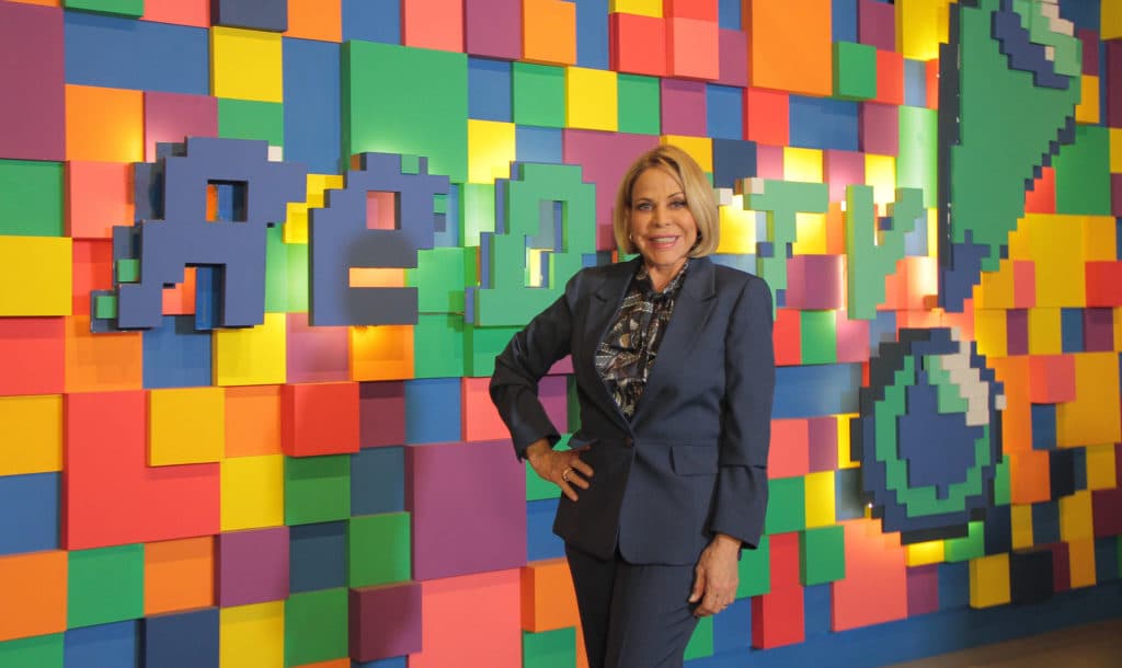 Claudete Troiano estreia programa na RedeTV com fofocas, culinária e muito mais