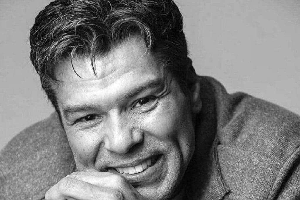 Maurício Mattar debocha de notícia sobre estar descansando em paz
