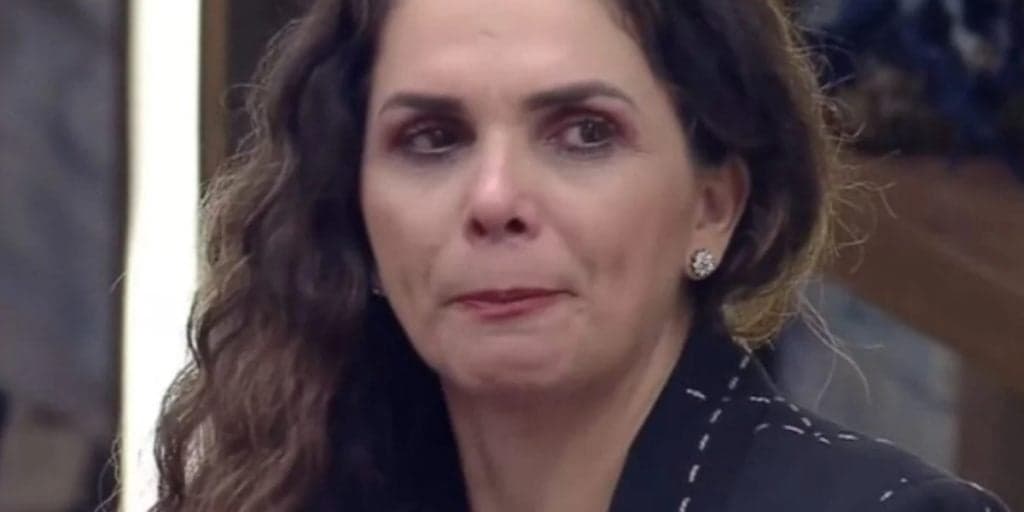 Audiência 20/10: Formação de Roça com barraco de Luiza Ambiel leva Record ao topo e afunda The Voice na Globo