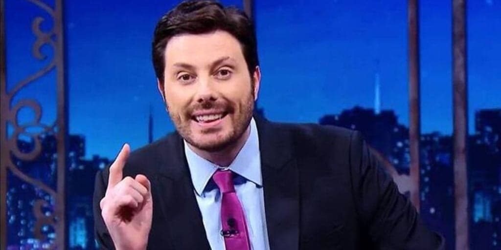 Danilo Gentili compra briga com atores da Globo