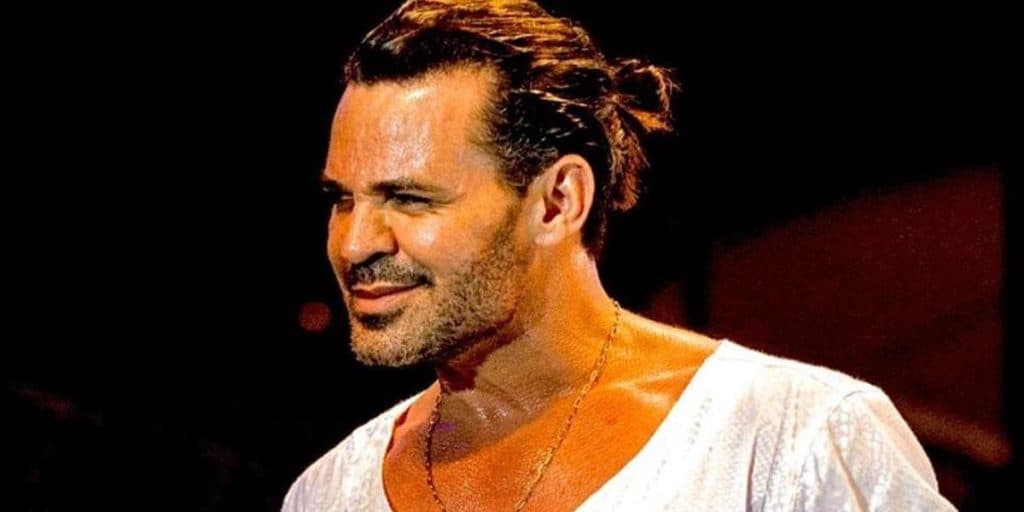 Eduardo Costa, ex de Victória Villarim, faz campanha para eliminar modelo de A Fazenda 12: "cobra"