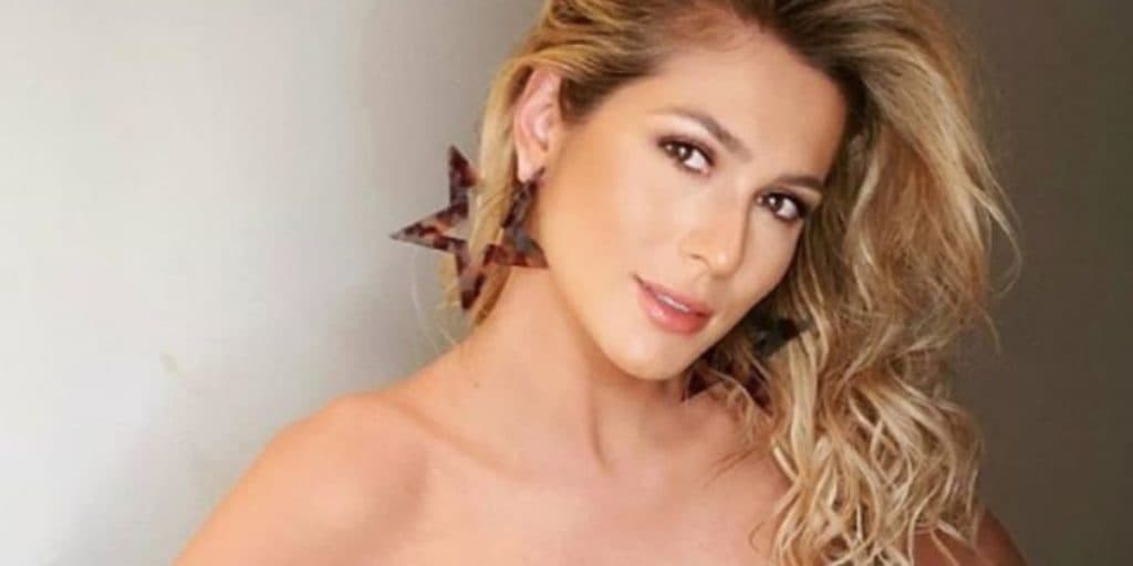 Lívia Andrade, após saída do SBT, expõe situação delicada da emissora e convite da concorrência