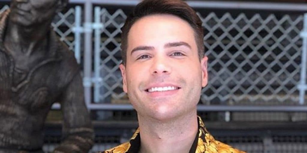 Luiz Bacci expõe vida sexual e não esconde mais o que vem sofrendo: "A distância das nossas bocas me indigna"