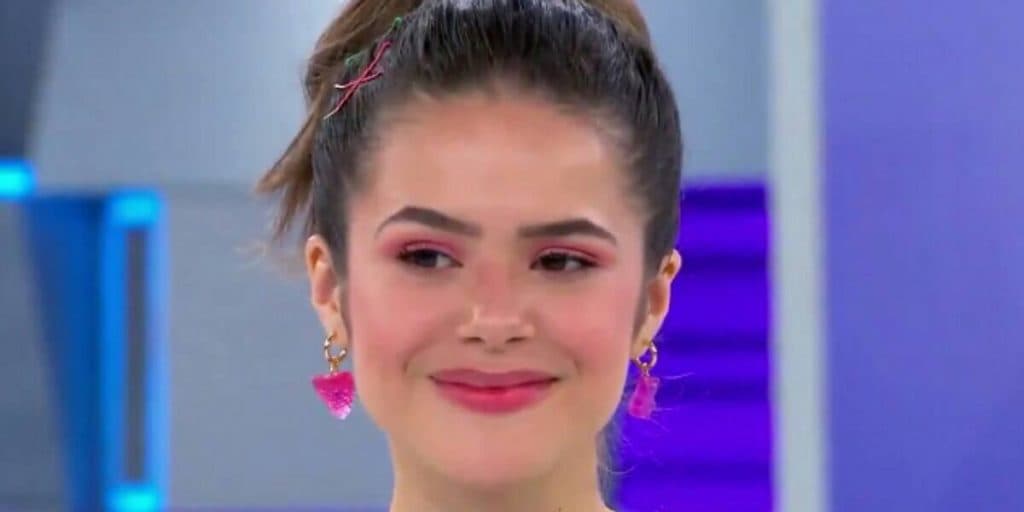 Maisa apresenta último programa no SBT e chora: "Toda remelenta"