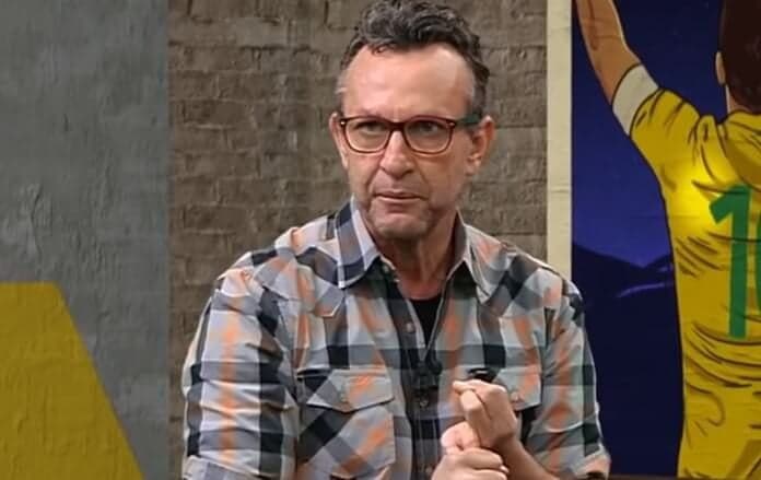 Neto começa programa revoltado e grita ao saber o que jogador fez