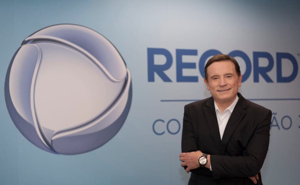 Record TV anuncia contratação de Roberto Cabrini após demissão do SBT