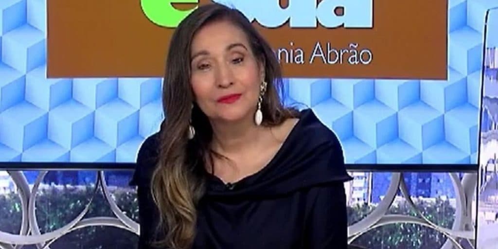 Sonia Abrão não se controla e expõe Globo e Angélica em textão destruidor: "Colcha de retalhos mal costurada"