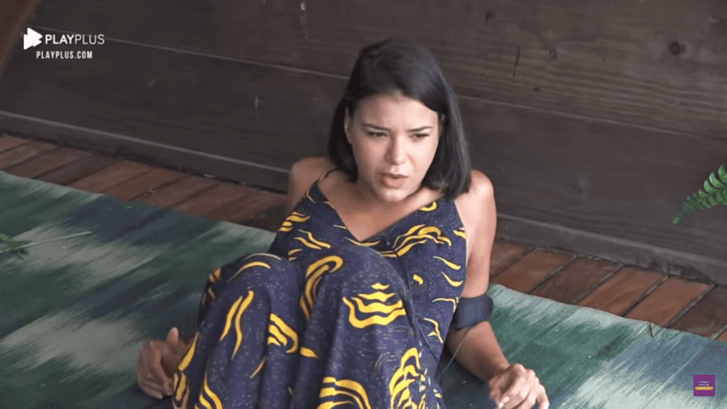 A Fazenda 12: Jakelyne detona beijo entre mulheres e é escorraçada pelo público: "Nojenta"