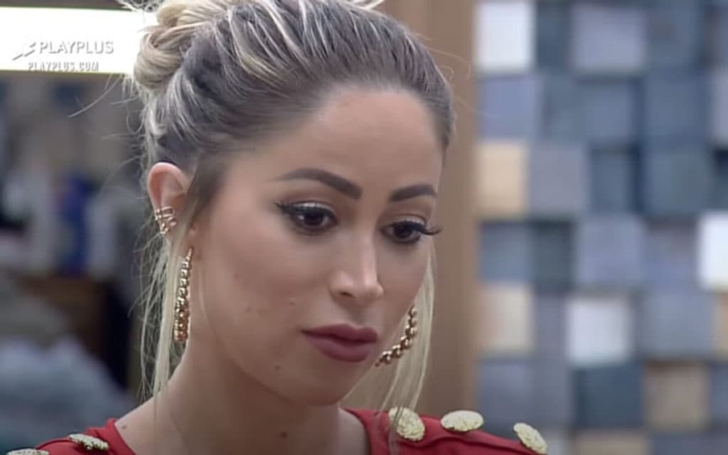 A Fazenda 12: Após quebra pau, Carol explode com Lipe e Lucas e detona: "Estou com nojo"