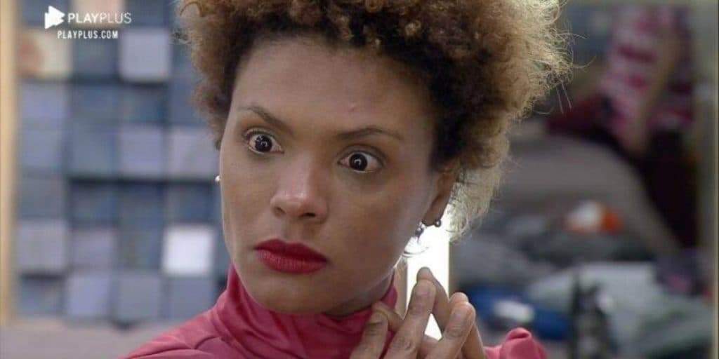 A Fazenda 12: Lidi Lisboa vai pra cima de Luiza e Mirella e detona sem dó: "Caralh**"