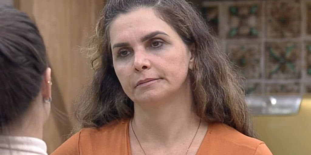 A Fazenda 12: Luiza Ambiel fica possessa ao presenciar assédio e tenta intervir: "não vai liberar"