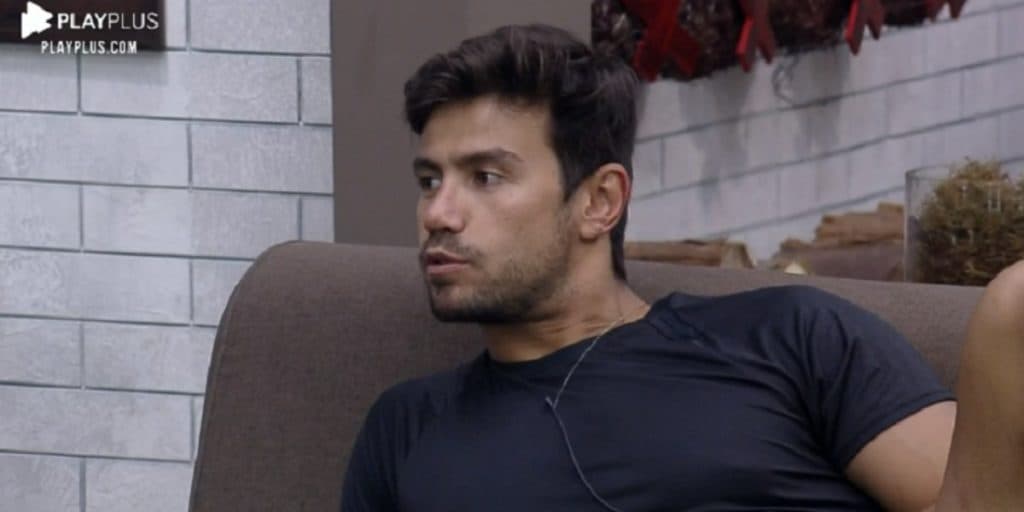 A Fazenda 12: Durante festa, Mariano se desculpa com Biel: "Eu não fui legal naquele momento"