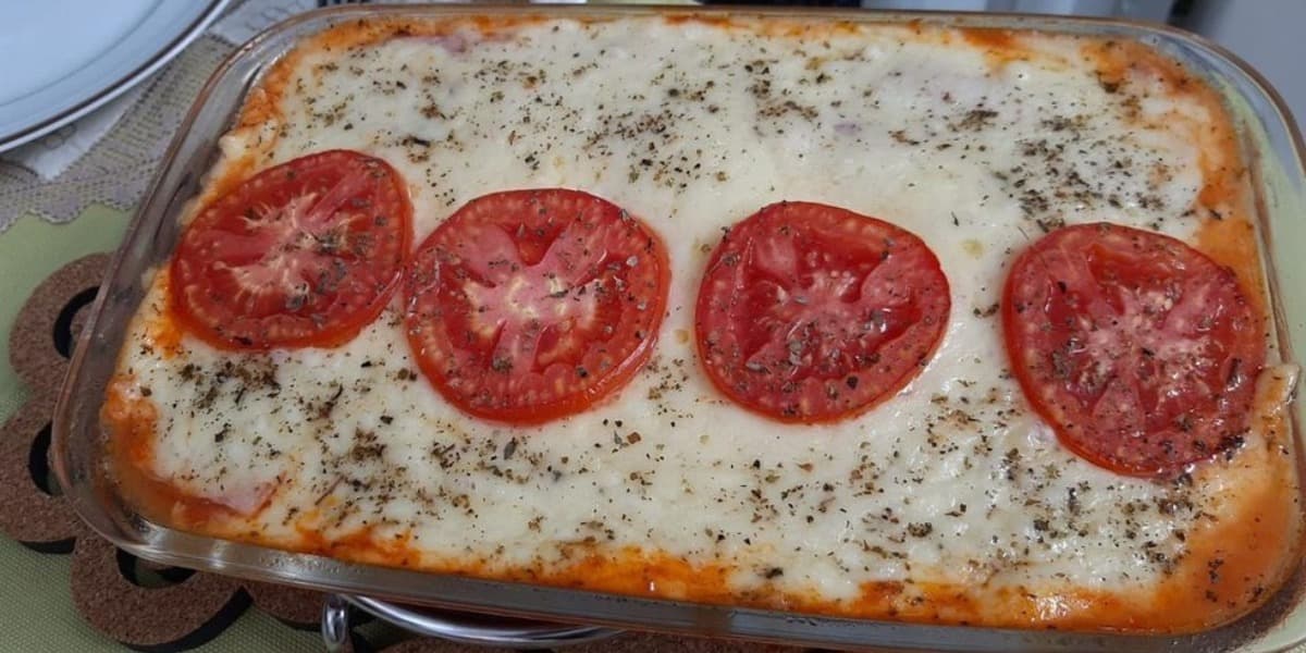 Ana Maria Braga prepara bife pizza no Mais Você de hoje (Foto: Reprodução) Ana Maria Braga prepara bife pizza no Mais Você de hoje (Foto: Reprodução)