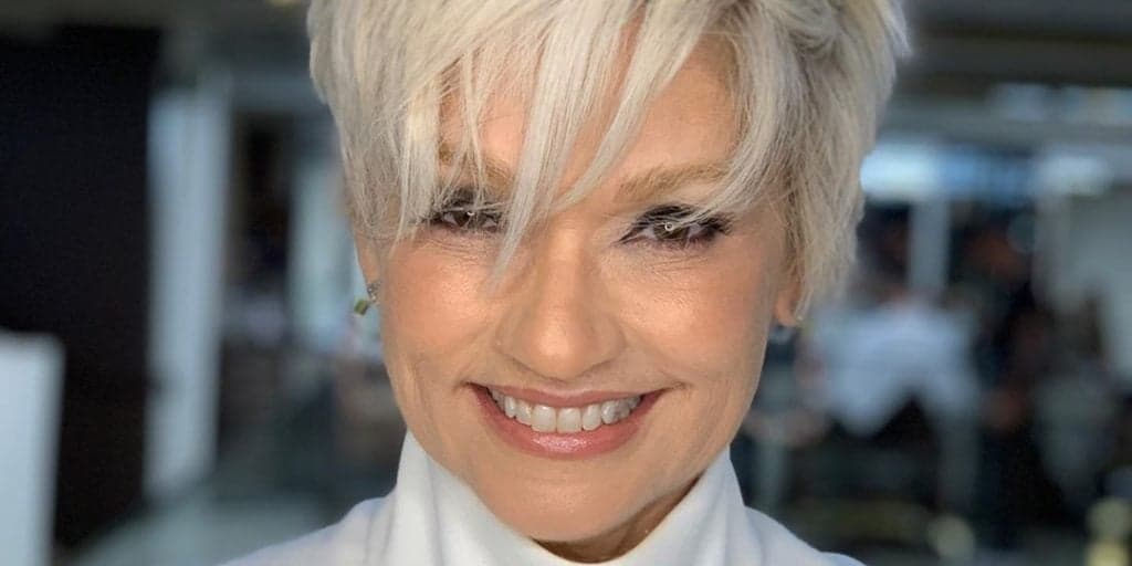 Andréa Nóbrega manda recado a Eduardo Costa
