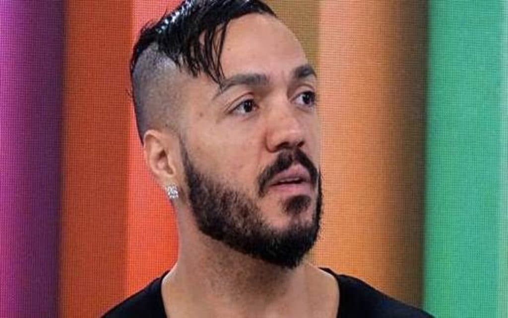 Belo faz show em plena pandemia e é detonado
