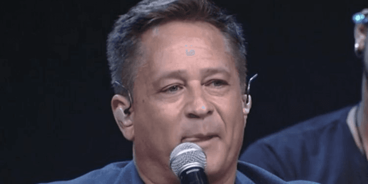 Leonardo arromba intimidade entre quatro paredes e revela verdade sobre situação na cama: "É assim"