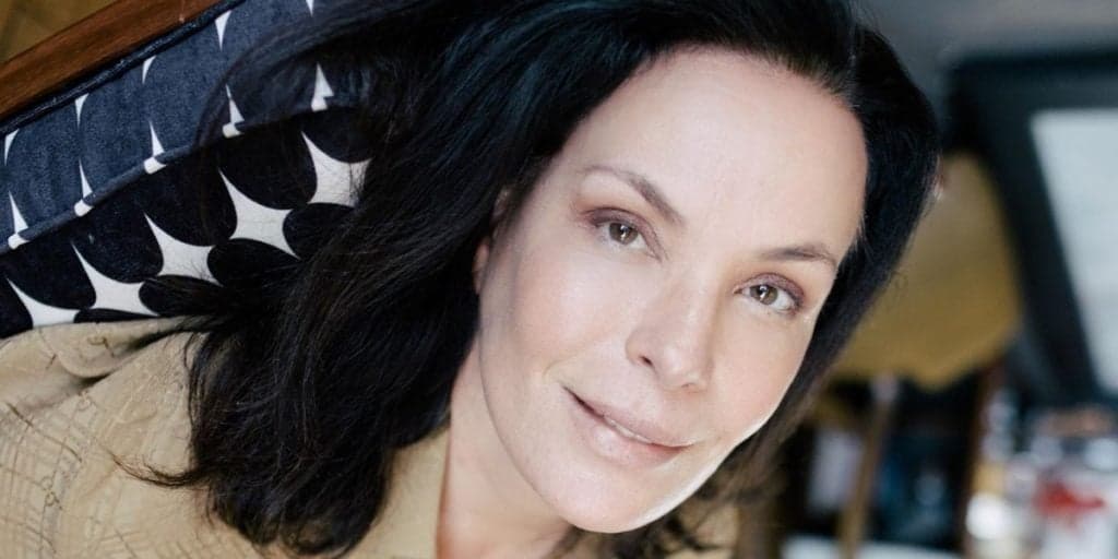 Mesmo processando a Globo, Carolina Ferraz usa bordão de novela
