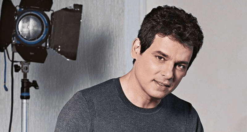Celso Portiolli surge 'deformado' e assusta fãs