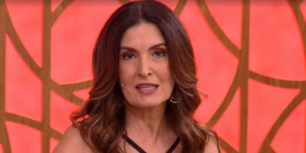 Fátima Bernardes conta com a presença de Ana Paula Araújo no palco do "Encontro"
