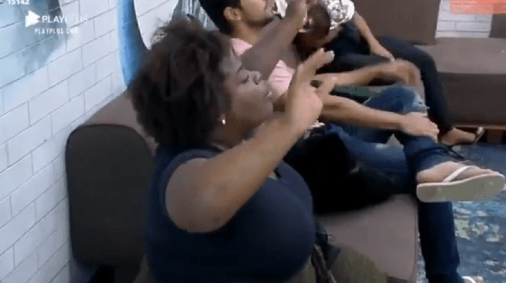 A Fazenda 12: Jojo arma surpresa para Luiza Ambiel no Rodrigo Faro: “Cantar Raça Negra”