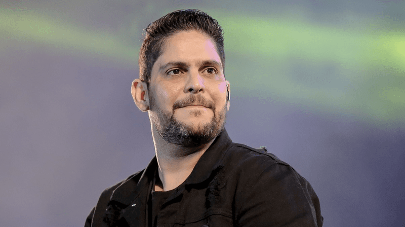 Jorge é envolvido em escândalo e mãe sai em sua defesa