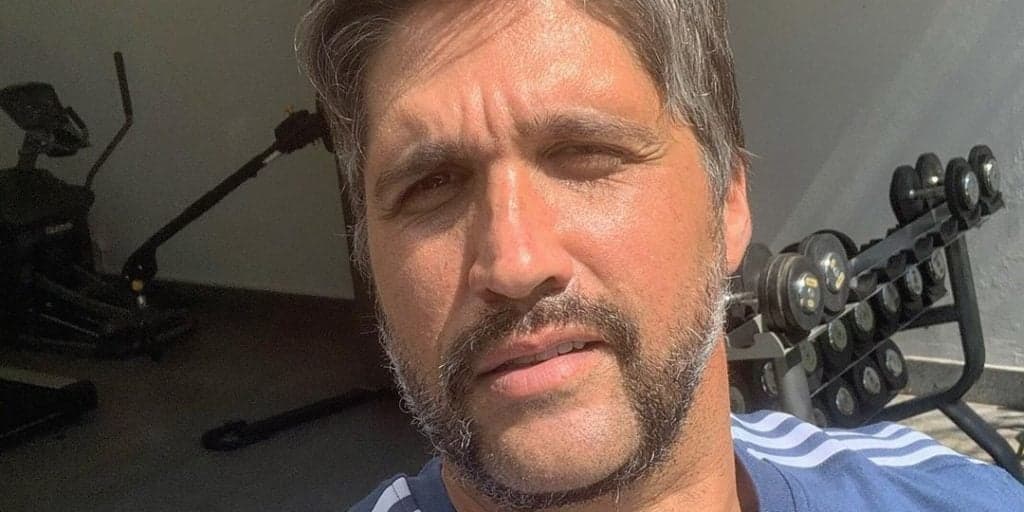 Leo Chaves assume novo relacionamento amoroso