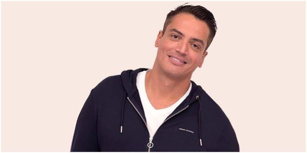 Leo Dias publica foto com homem misterioso, se declara e fãs elogiam: "Sejam felizes"