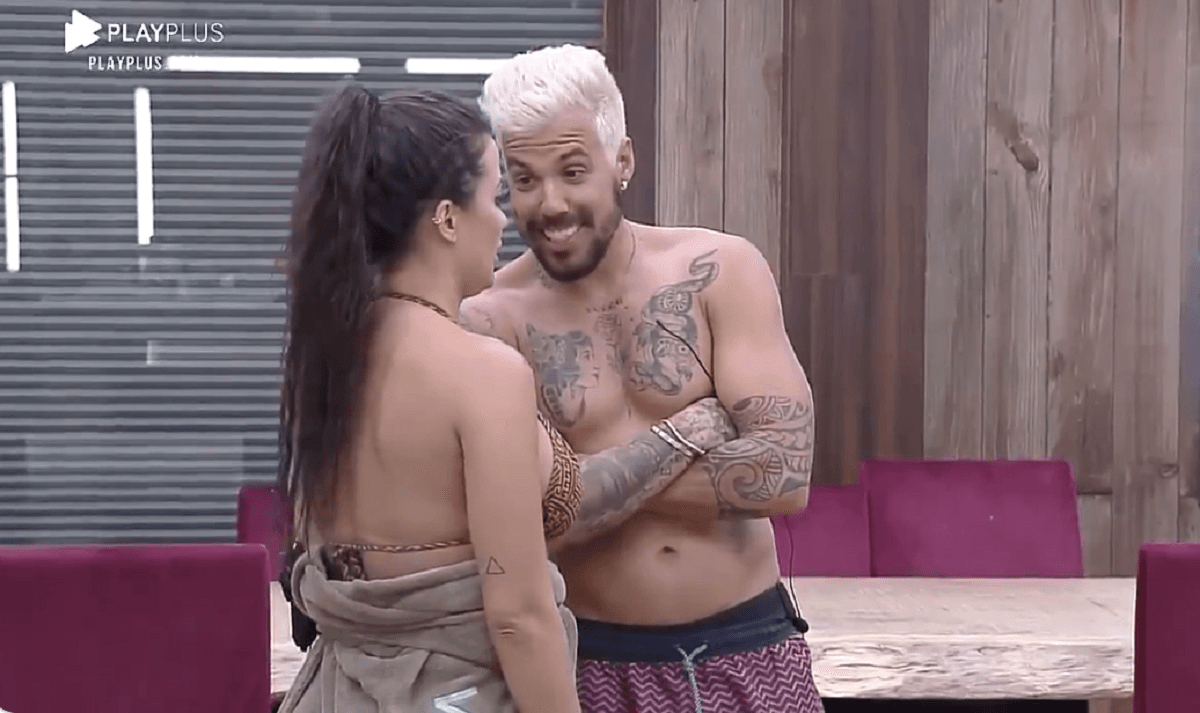 Lipe e Victória Villarim no reality show da Record (Foto: Reprodução) A Fazenda Lipe e Victória Villarim no reality show da Record (Foto: Reprodução) A Fazenda