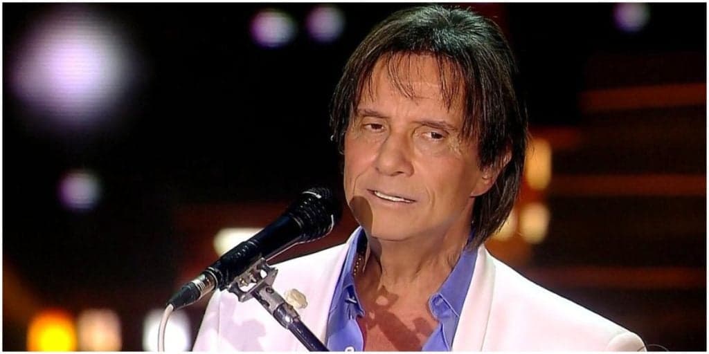 Após morte desoladora, perfil de Roberto Carlos expõe carta escrita pelo cantor : "Tive o privilégio"