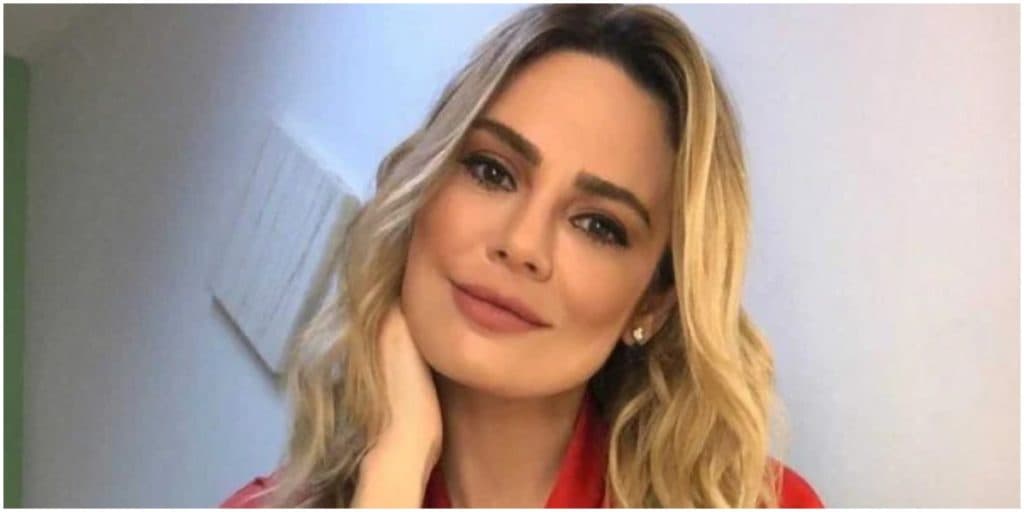 Rachel Sheherazade, demitida do SBT, se vê liberta e vira metralhadora de podres: "Triste plagio"
