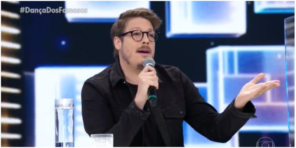 Fábio Porchat elogia abdômen sarado de homem: "Está me tirando do armário"