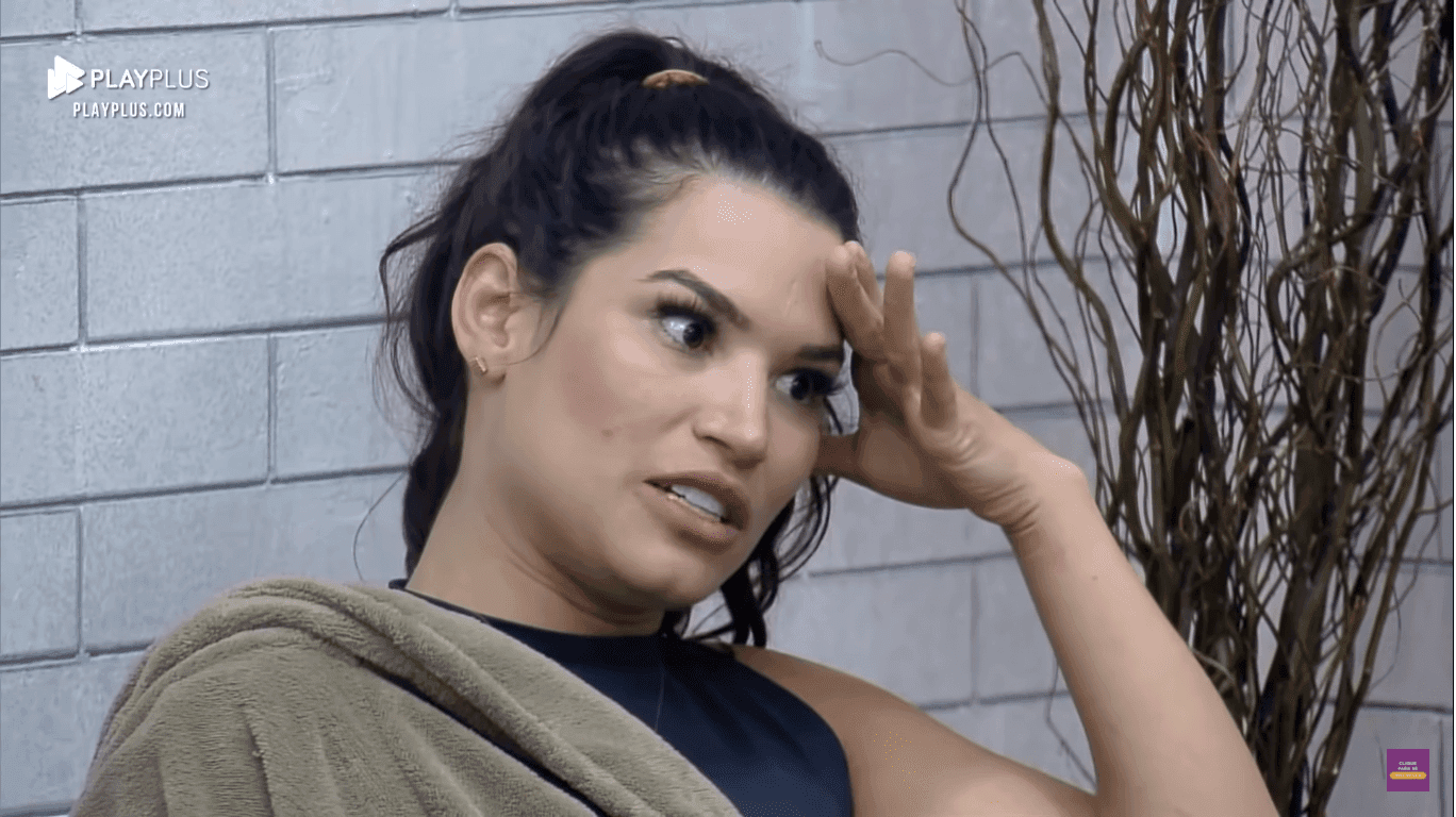 Raissa Barbosa, de A Fazenda 12, foi detonada no Hora do Faro (Foto: Reprodução)